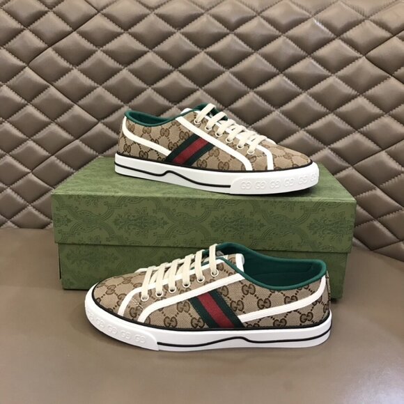 WOMEN'S GG GUCCI TENNIS 1977 SNEAKER - Picture 1 of 9